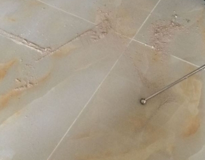 成都瓷砖空鼓维修公司分享粘合剂选择不当在瓷砖铺贴过程中可能导致以下问题